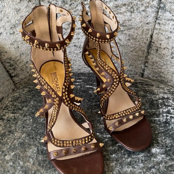 Michael Kors Studed heels-size 6 1/2 - Picture 1 of 3